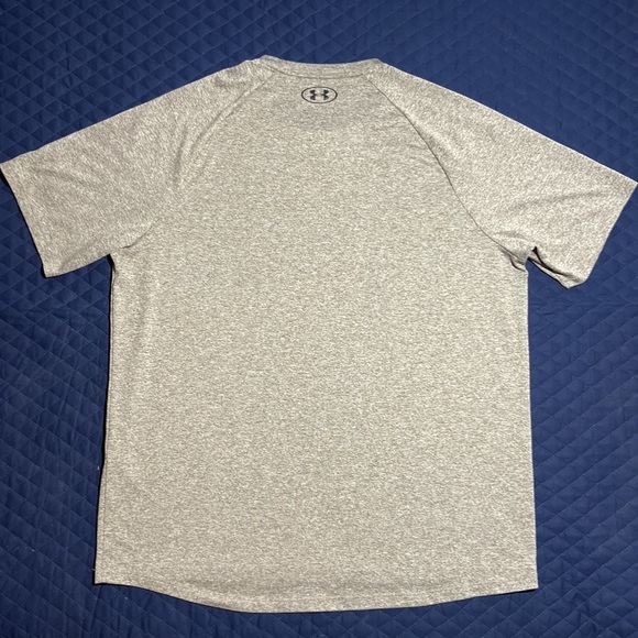 Under Armour The Tech Tee. Heather Taupe Gray. Large. Like New - Picture 2 of 7